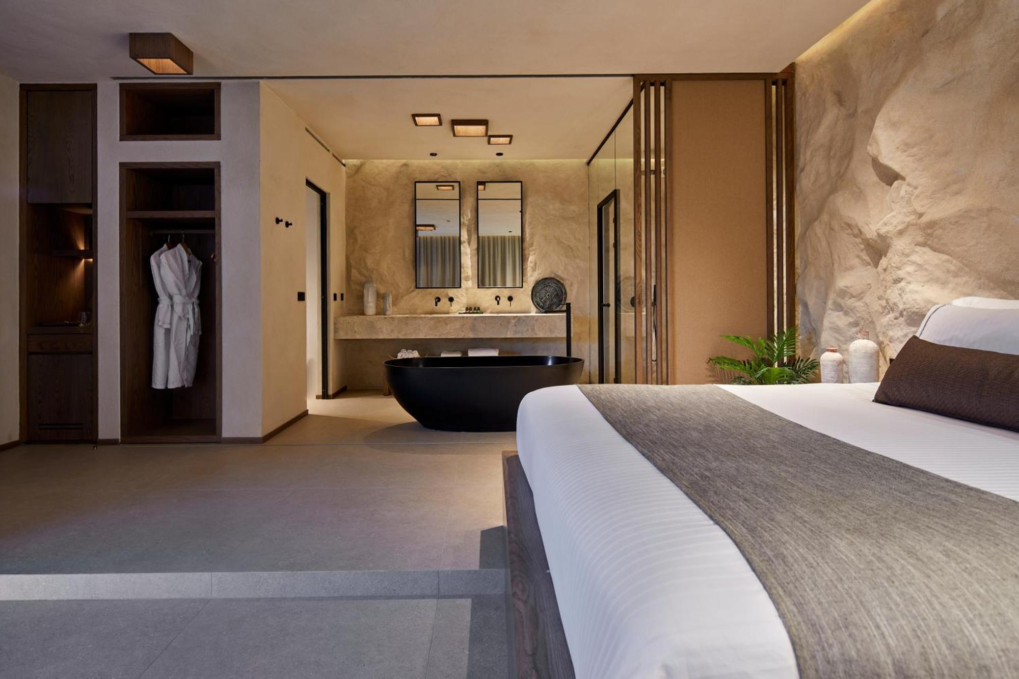 North Santorini - A Luxury Spa Hotel 피르고스 객실 사진