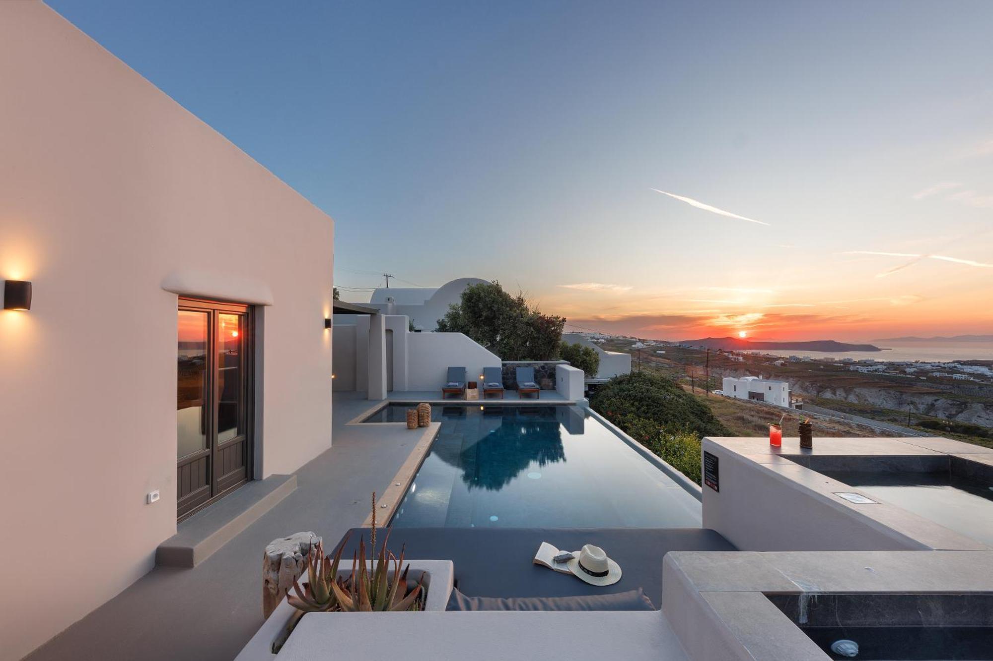 North Santorini - A Luxury Spa Hotel 피르고스 외부 사진